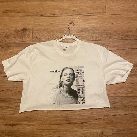 Taylor Swift Tops - Taylor Swift Reputation Tee